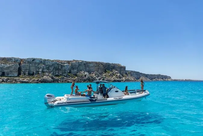 Tour in gommone di gruppo da San Vito Lo Capo a Castellammare del Golfo