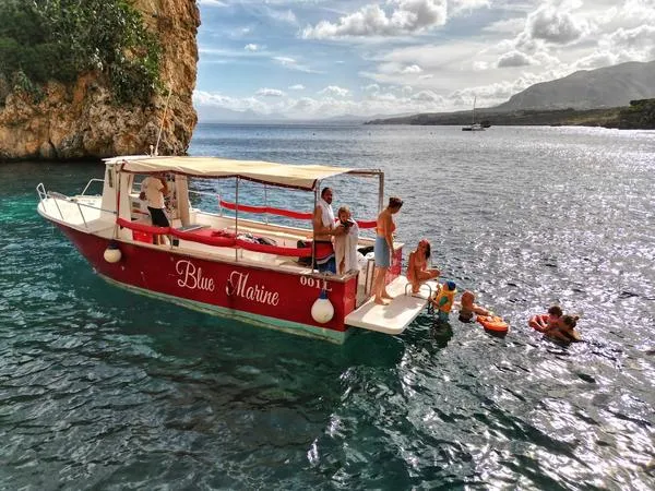 Escursione in barca da Castellammare del Golfo alla Tonnarella dell'Uzzo