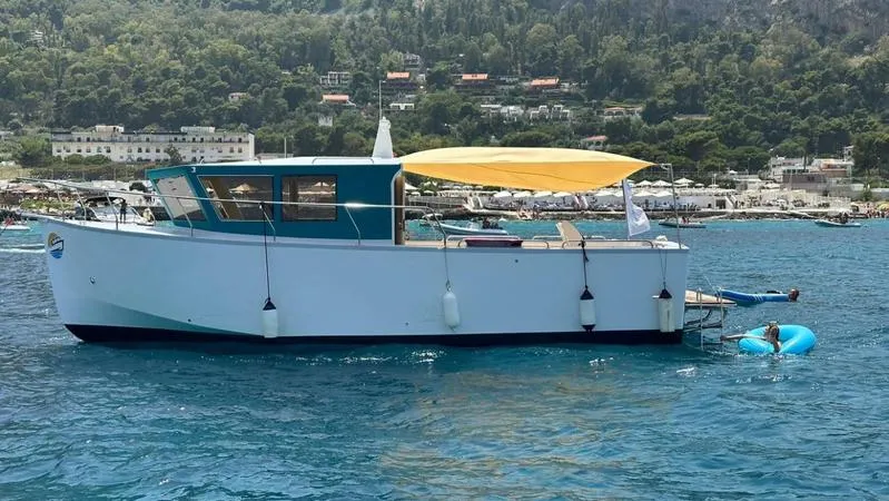 Escursione in barca con aperitivo all'Isola delle Femmine nel Golfo di Palermo