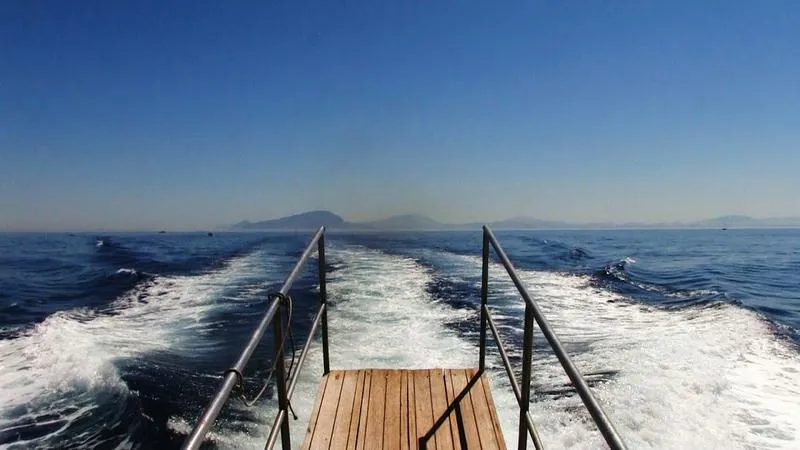 Giornata in barca a Marettimo con soste bagno e snorkeling da Trapani
