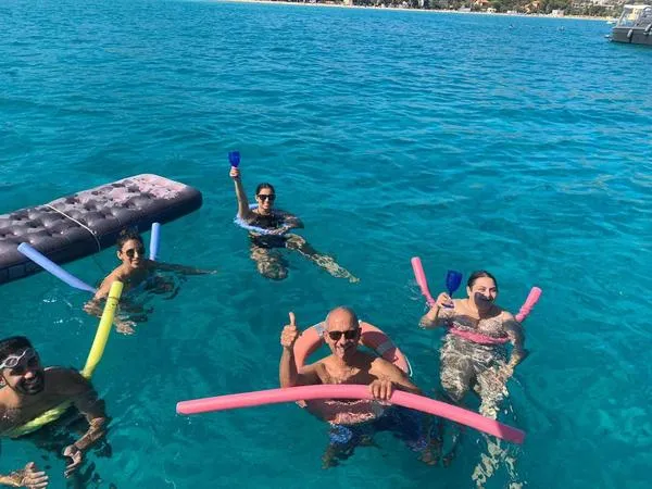 Minicrociera da Palermo a Mondello con pranzo a bordo e soste bagno