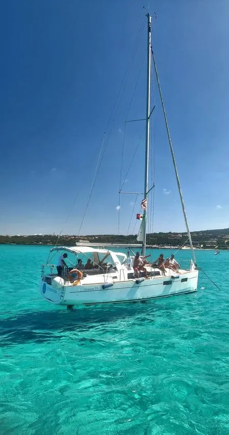 Giornata in barca a vela con pranzo a bordo all'Asinara da Stintino
