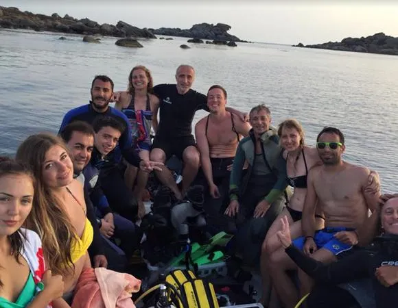 Escursione in barca con snorkeling a Capo Carbonara da Villasimius