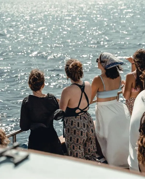 Escursione in barca nell'Area Marina Protetta di Porto Cesareo con aperitivo a bordo