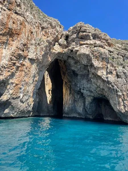 Escursione in barca nel Salento da Torre Vado