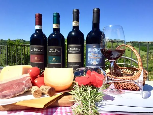 Degustazioni vini e olio alla cantina La Ciarliana sulle colline di Montepulciano