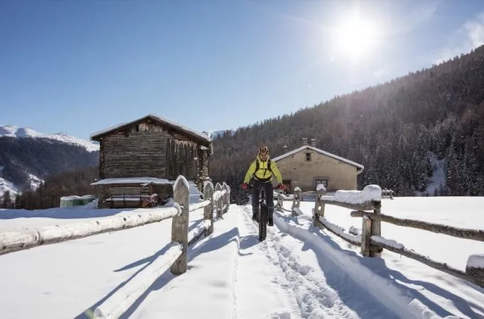 Fat bikes tour auto-guidato con noleggio a Livigno