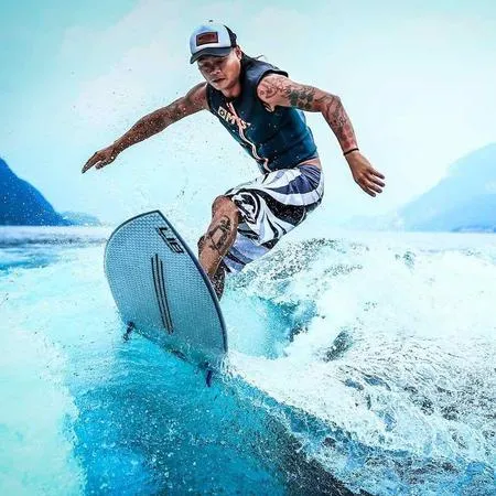 Wakesurf sul Lago di Como
