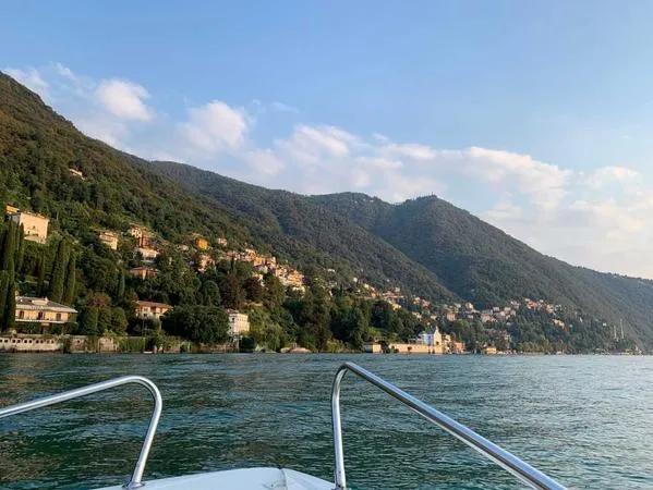Giro in barca e tour delle ville sul lago da Como in esclusiva
