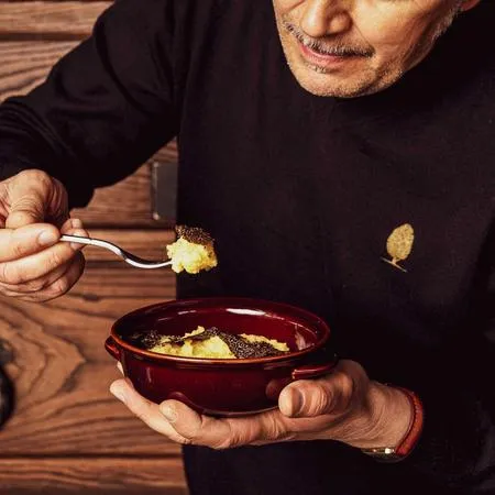 Ricerca tartufo nel bosco e pranzo al tartufo a San Gimignano