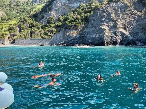 Giornata in barca alle 5 Terre e Portovenere da Monterosso