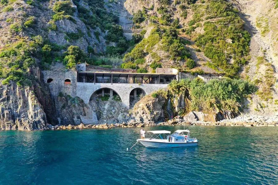 Giornata in barca alle 5 Terre e Portovenere da Monterosso