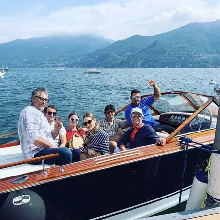 Giro in barca d'epoca privato sul Lago di Como da Menaggio