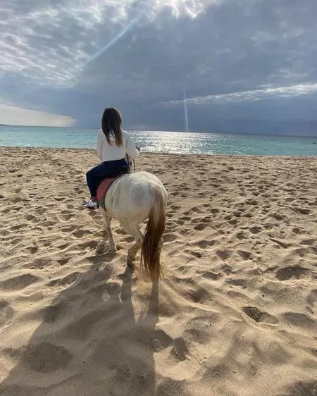 Passeggiata a cavallo in riva al mare a Porto Cesareo