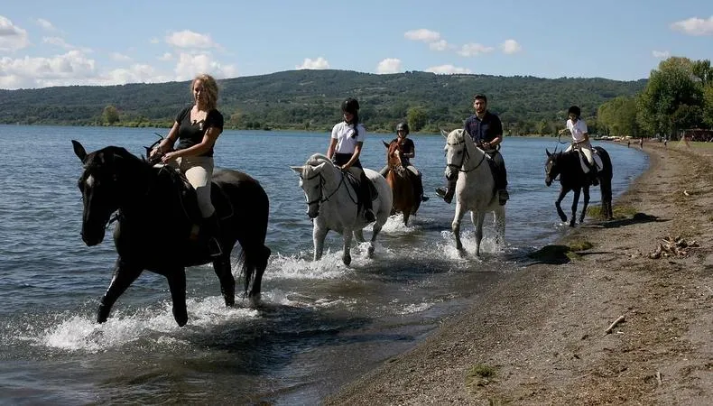 Passeggiata a cavallo al Lago di Bolsena