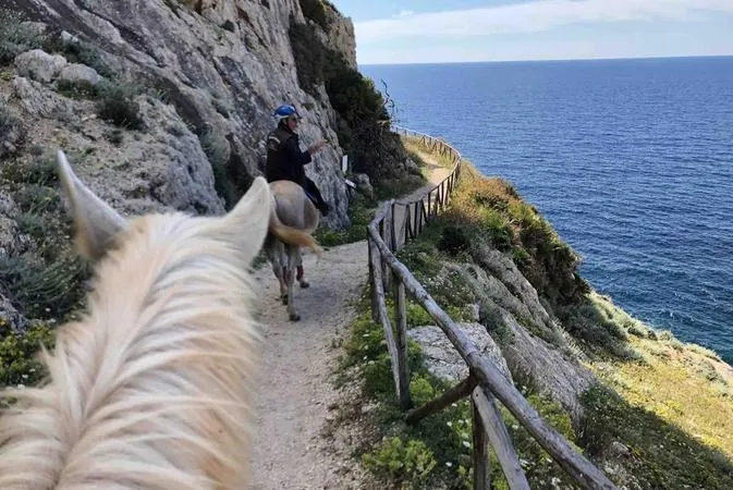 Passeggiata a cavallo in riva al mare a San Vito Lo Capo