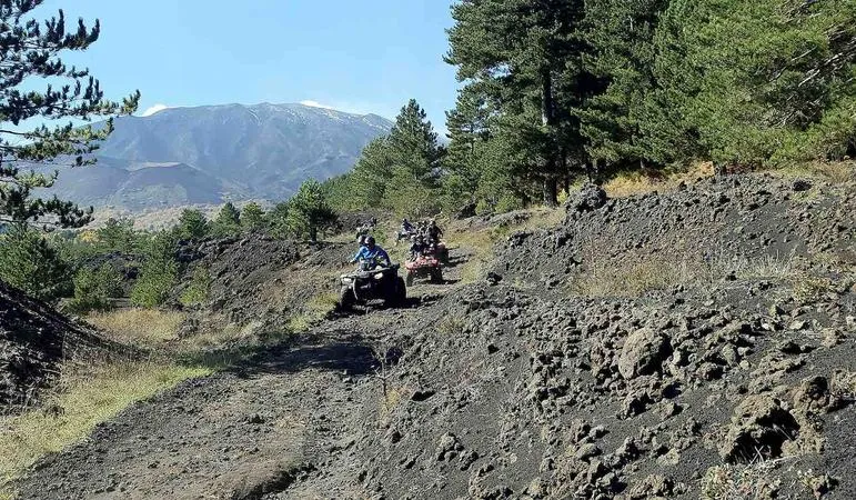 Escursione in quad sull'Etna