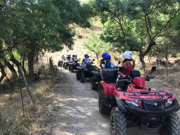Escursione in Quad sulle montagne dietro Cefalù