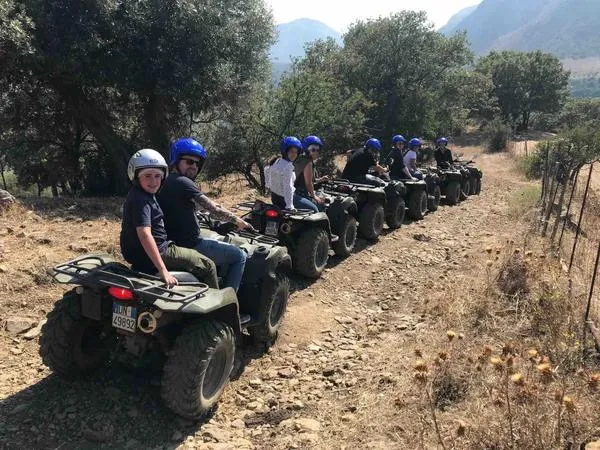 Escursione in Quad sulle montagne dietro Cefalù