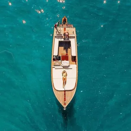 Giro in barca a Portofino, San Fruttuoso e Camogli in esclusiva