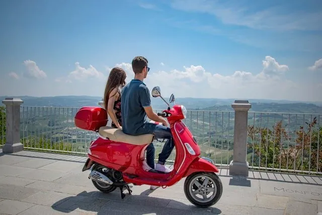 Vespa Tour delle Langhe