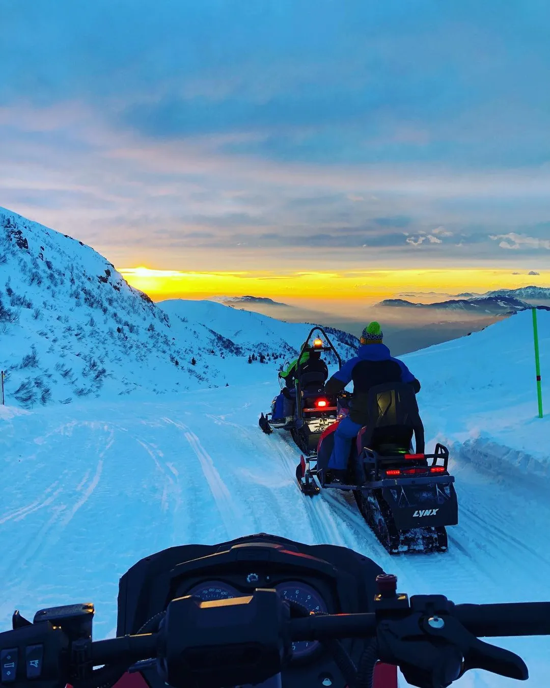 Escursione in motoslitta con cena a Montecampione in Val Camonica