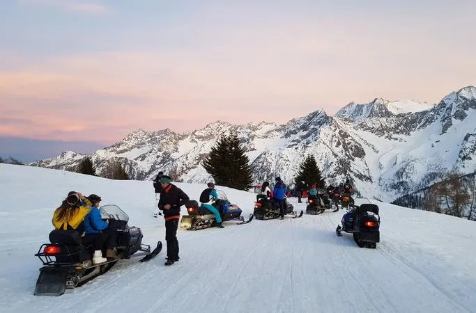 Escursione in motoslitta a Ponte di Legno
