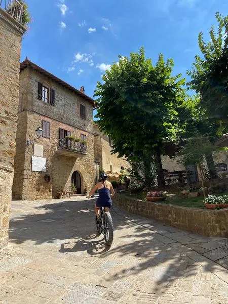 Giro in e-bike a Montepulciano