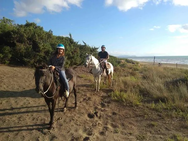 Passeggiata a cavallo a Castagneto Carducci