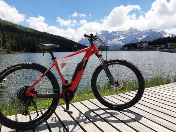 Giro in e-bike alle Tre Cime di Lavaredo da Misurina