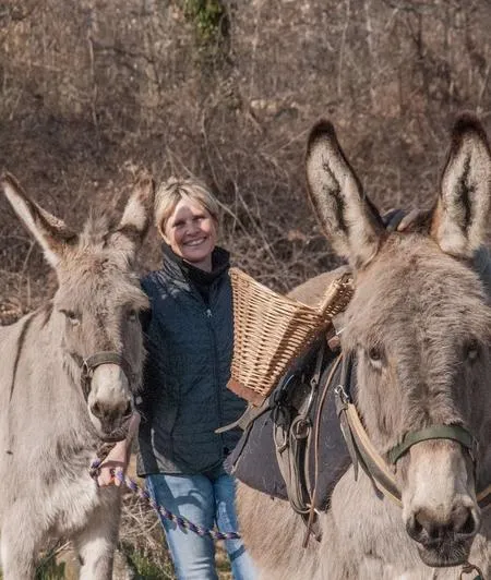 Passeggiata con gli asini sul colle di San Michele e merenda