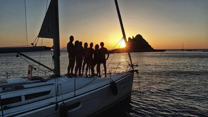 Giornata in barca a vela alle Egadi da Trapani