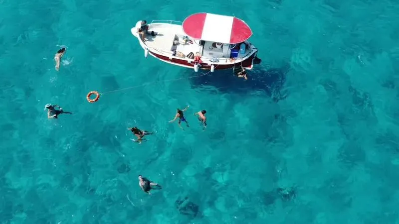 Escursione in barca nel Salento da Gallipoli con aperitivo e snorkeling