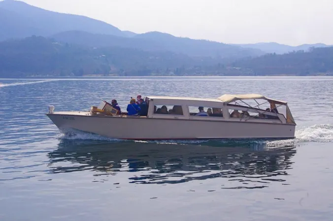 Collegamento in barca da Orta all'Isola di San Giulio