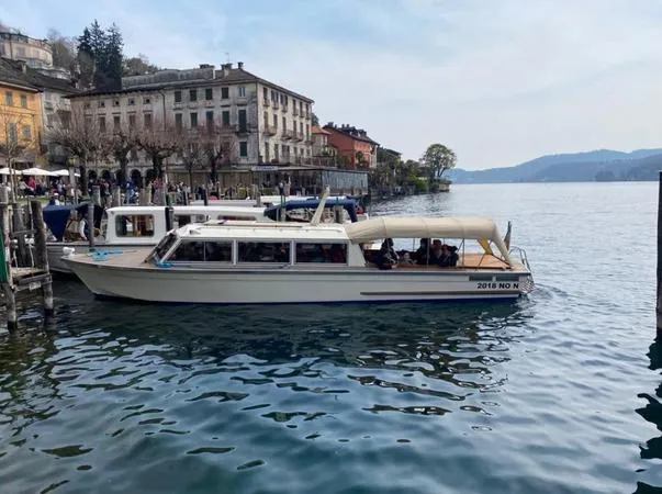 Collegamento in barca da Orta all'Isola di San Giulio