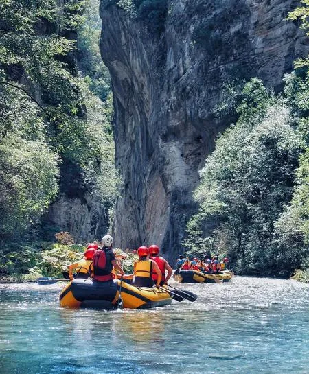 Discesa in rafting sui fiumi Nera e Corno da Vallo di Nera