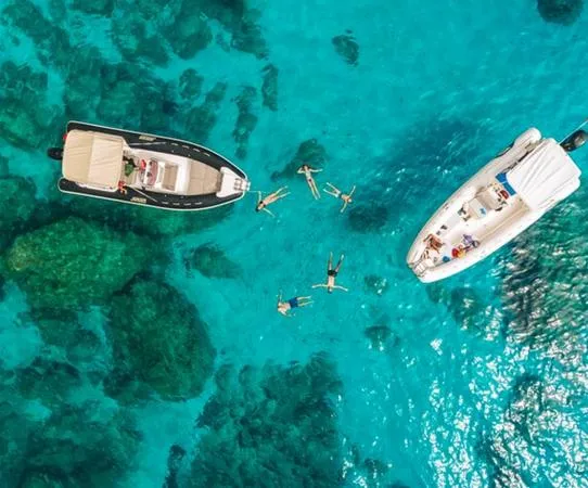 Escursione in gommone della Costa di Baunei