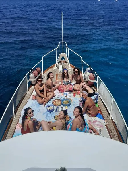 Escursione in barca da Palermo con aperitivo tipico