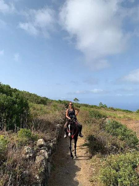 Escursione a cavallo a Pantelleria