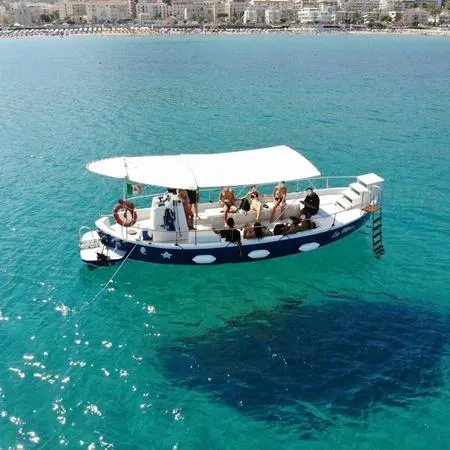 Escursione in barca lungo la costa di Cefalù con aperitivo