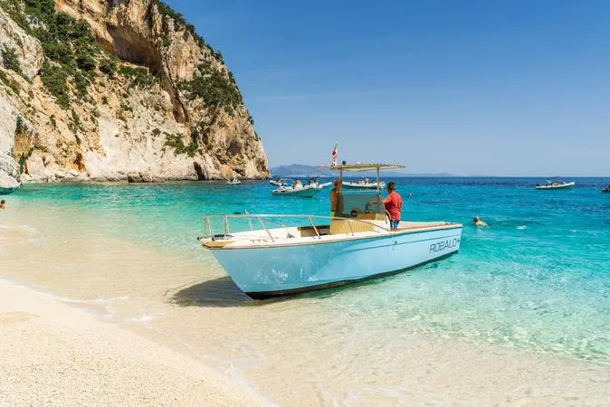 Gita in barca nell'Ogliastra da Arbatax con aperitivo