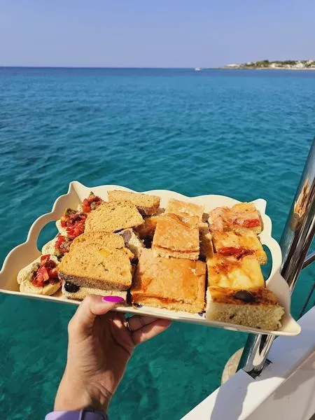 Escursione in barca da Torre Vado nel basso Salento