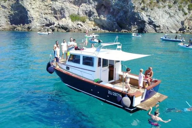 Escursione in barca all'isola del Giglio da Porto Santo Stefano