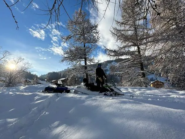 Escursione in motoslitta a San Sicario