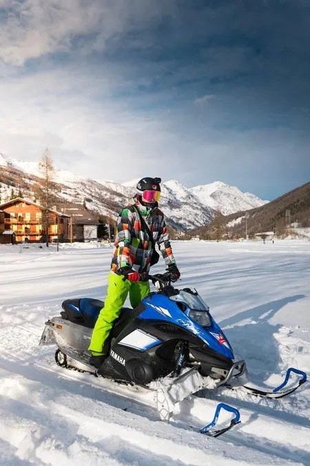 Escursione in motoslitta a San Sicario