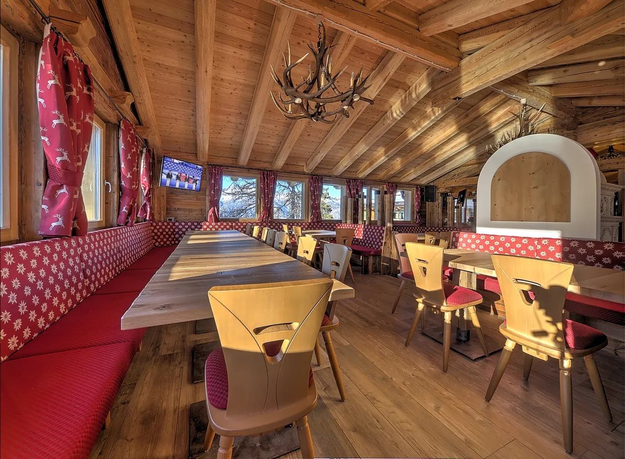 Cena in baita con motoslitta a Folgarida in Val di Sole