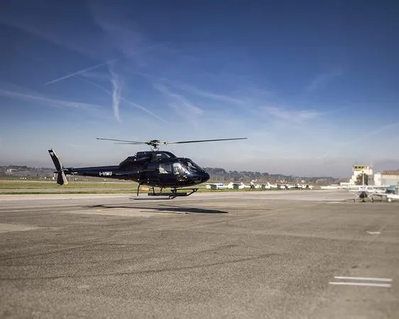 Giro in elicottero panoramico su Roma e il lago di Bracciano