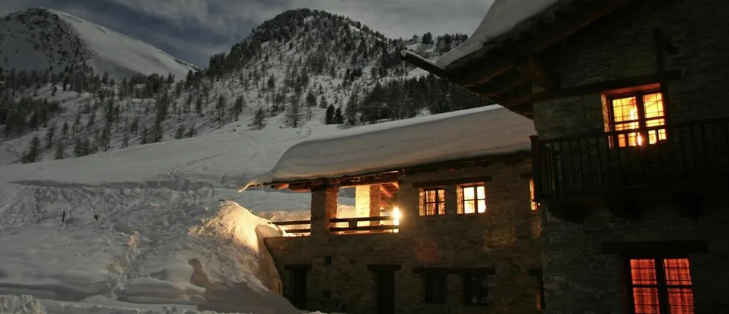 Cena in rifugio con motoslitta a Sampeyre in Valle Varaita