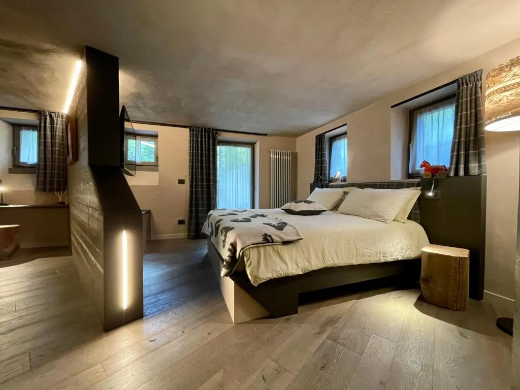 Notte in baita con cena e trasporto in motoslitta a Rhêmes Notre Dame