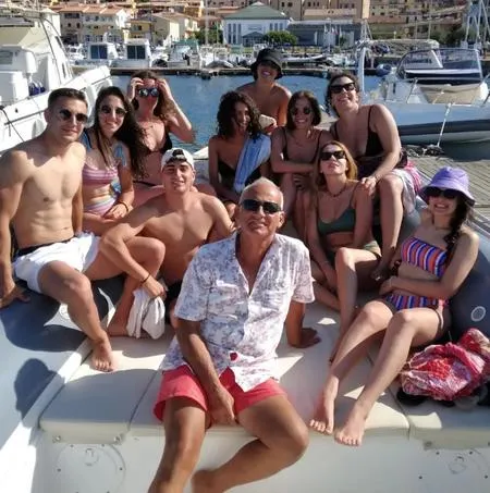 Escursione in gommone da Palau con skipper e snorkeling